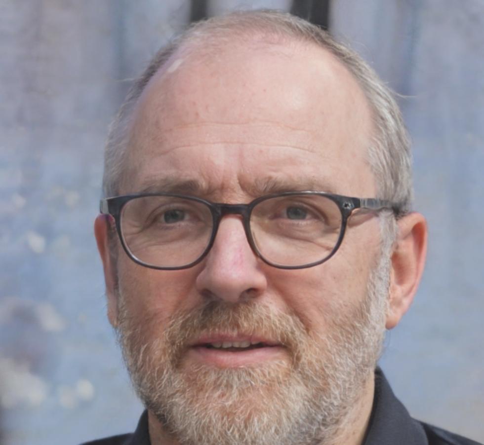 Tomasz Andersson, Portfolio Strategy Director